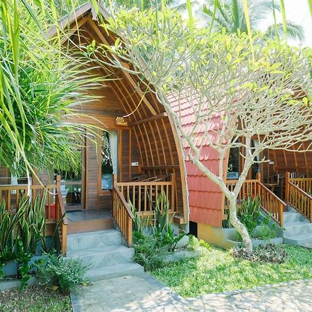 Adi Bungalow Nusa Penida Redpartner Ped 外观 照片